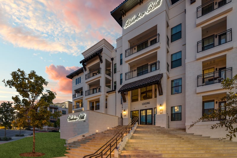 Harbor Hill Apartments