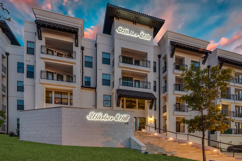 Harbor Hill Apartments